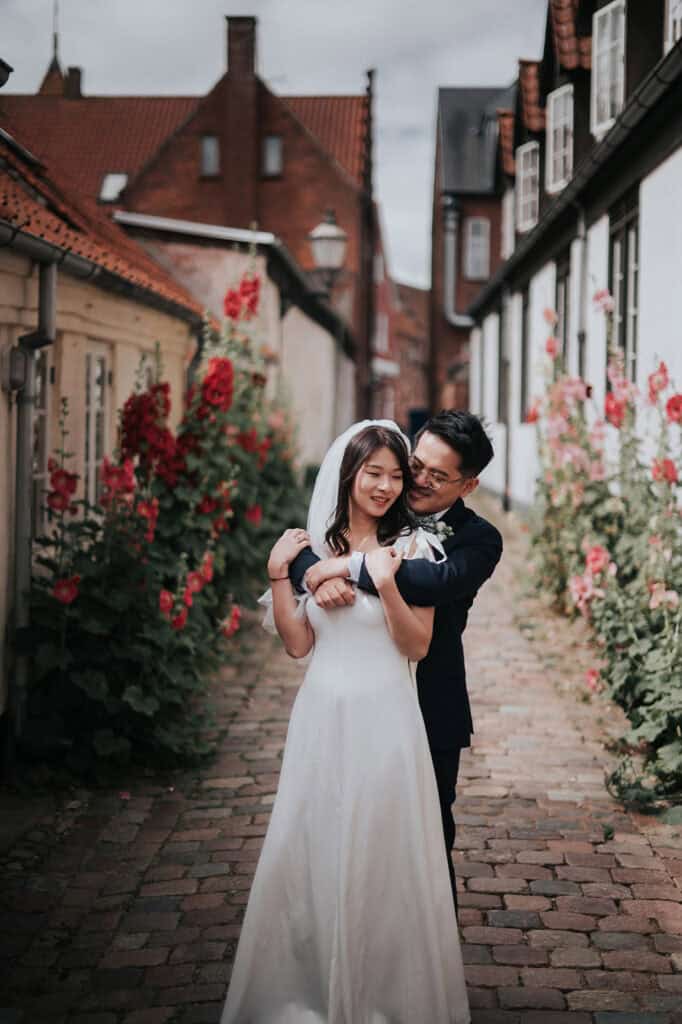 Getting Married in Ribe 5 Claire and Kai elopement sneak peek 19 websize Getting Married in Denmark